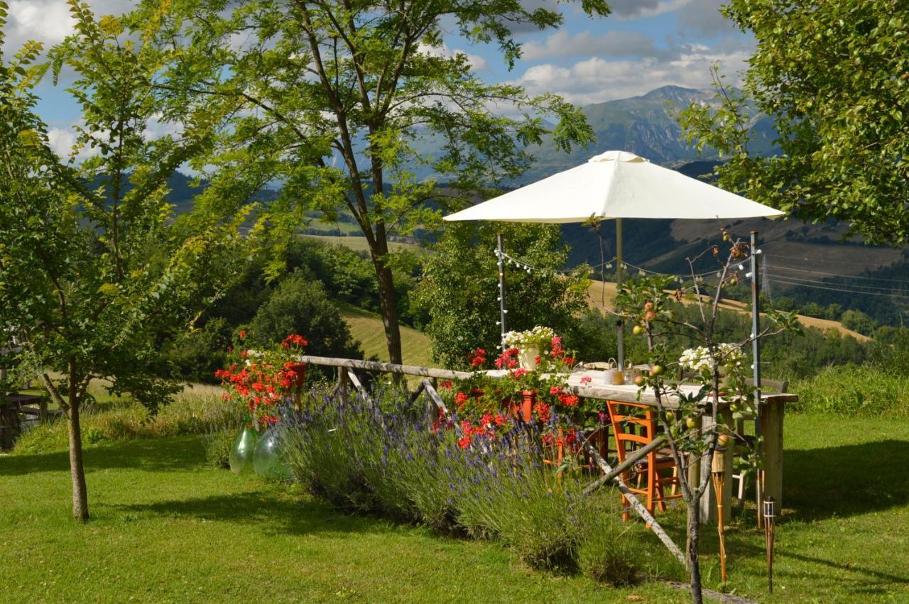 Villa Pilotti Country House Penna San Giovanni Exterior foto