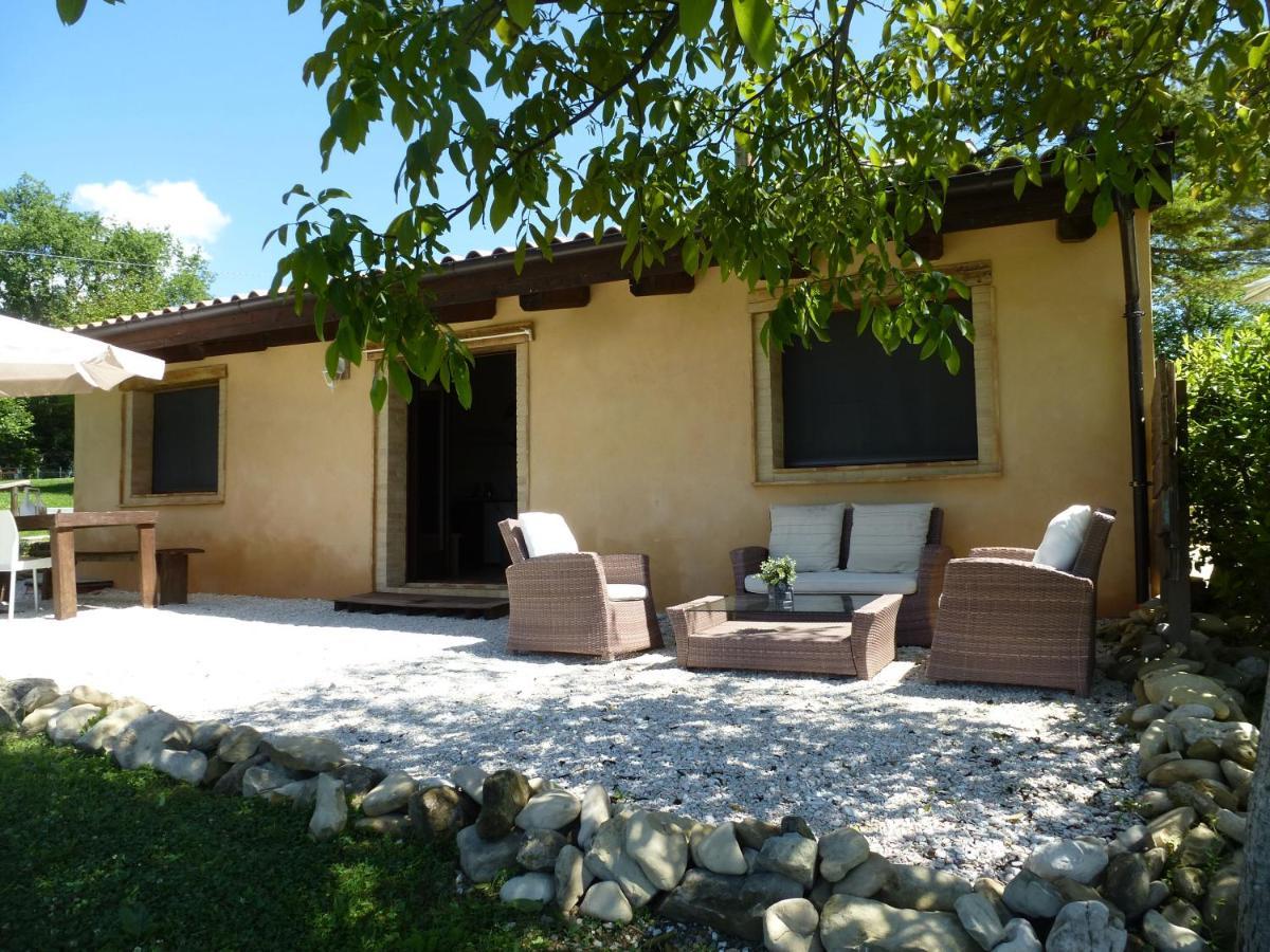 Villa Pilotti Country House Penna San Giovanni Exterior foto