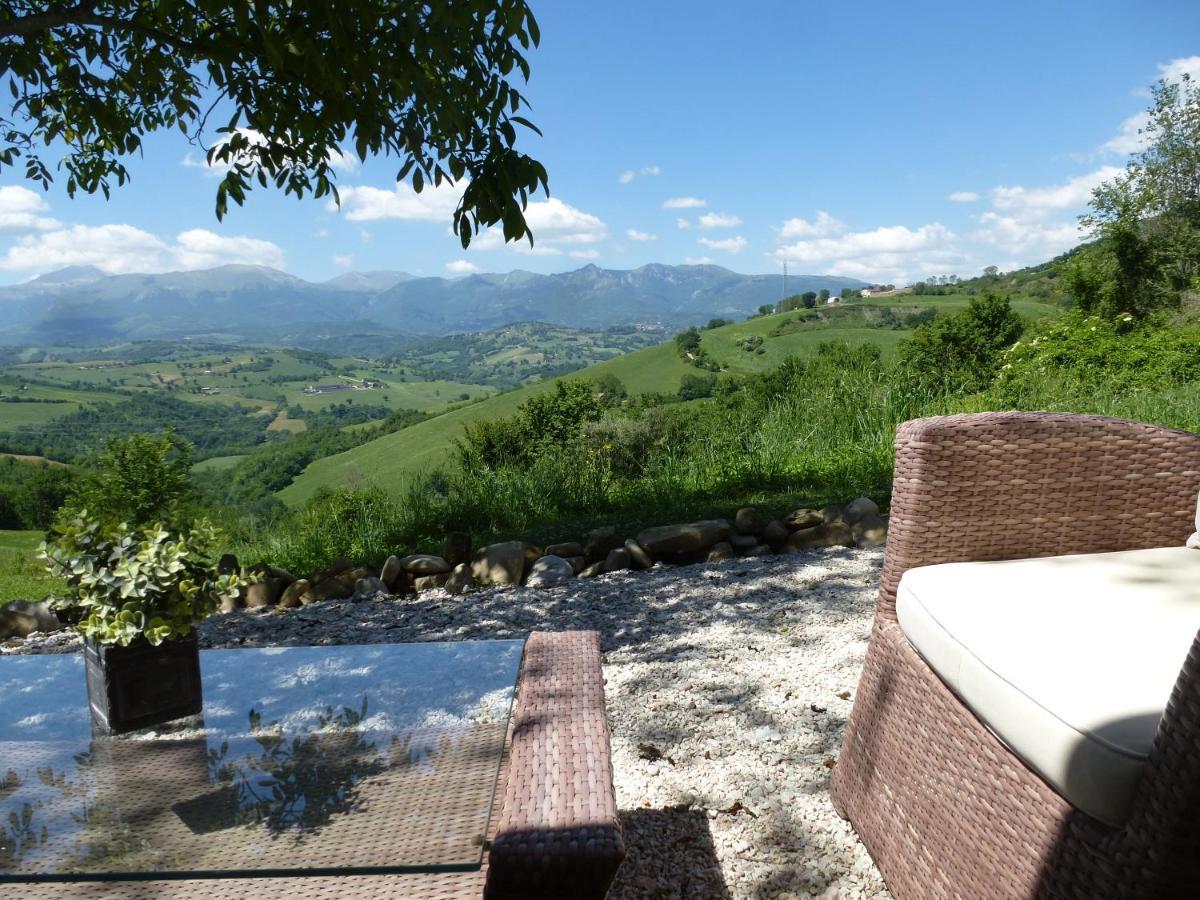 Villa Pilotti Country House Penna San Giovanni Exterior foto
