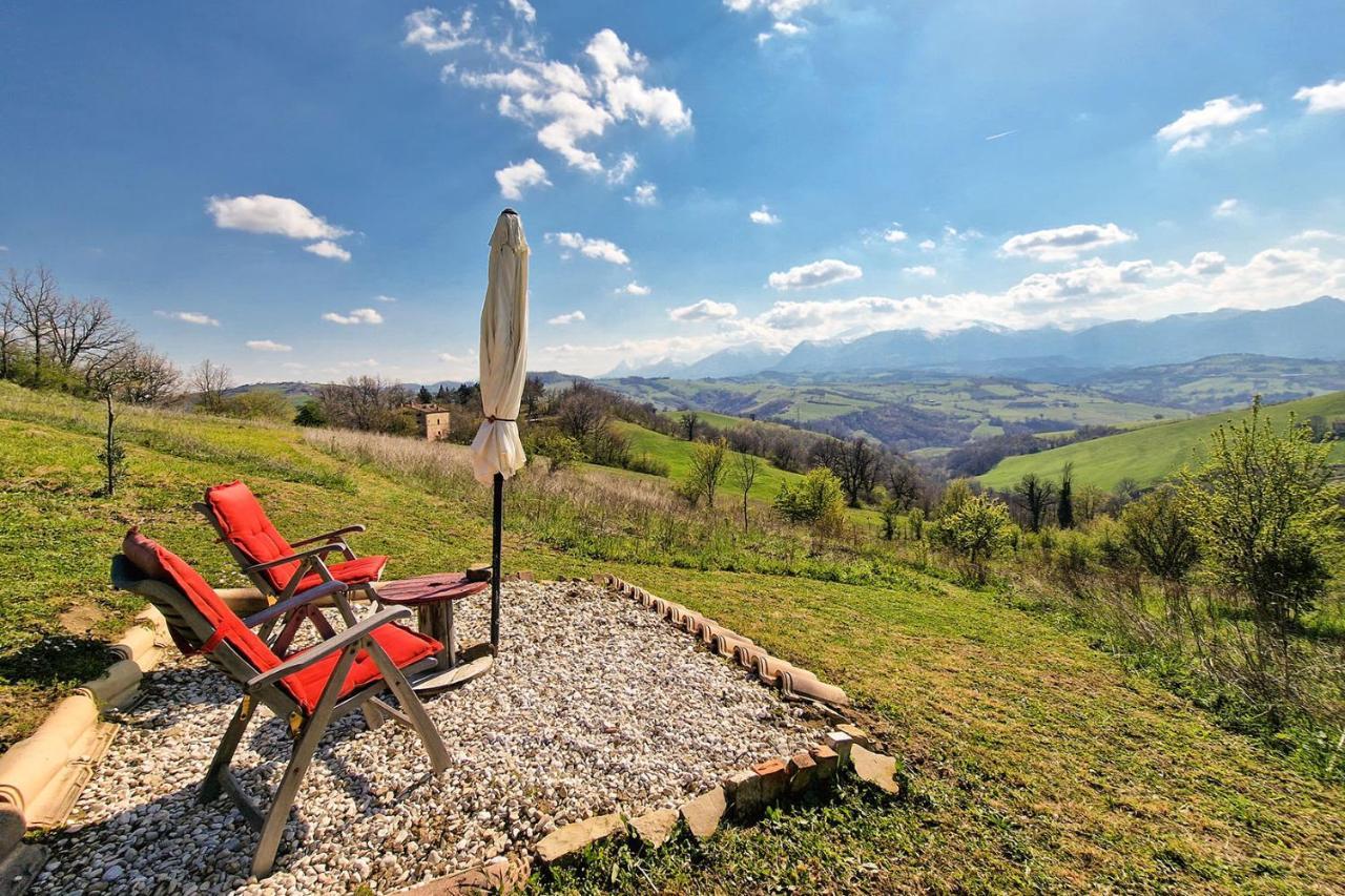 Villa Pilotti Country House Penna San Giovanni Exterior foto
